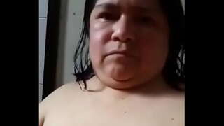 דערוואַקסן אין די קלאָזעט