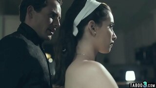 Ċkejkna ma żagħżagħ mara tad-dar ma hubbys big