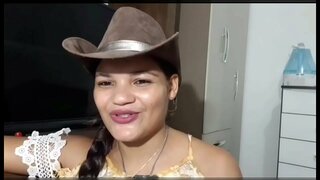 ���છી બનાવે છે, હાર્ડ ગાંડ મારવી મધ્યમાં જંગલ